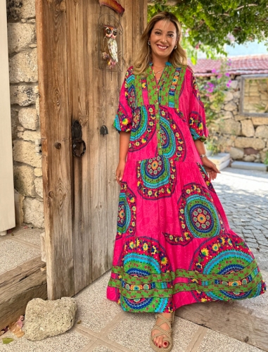 moda sokakta - Fuşya Mandala Desen Elbise